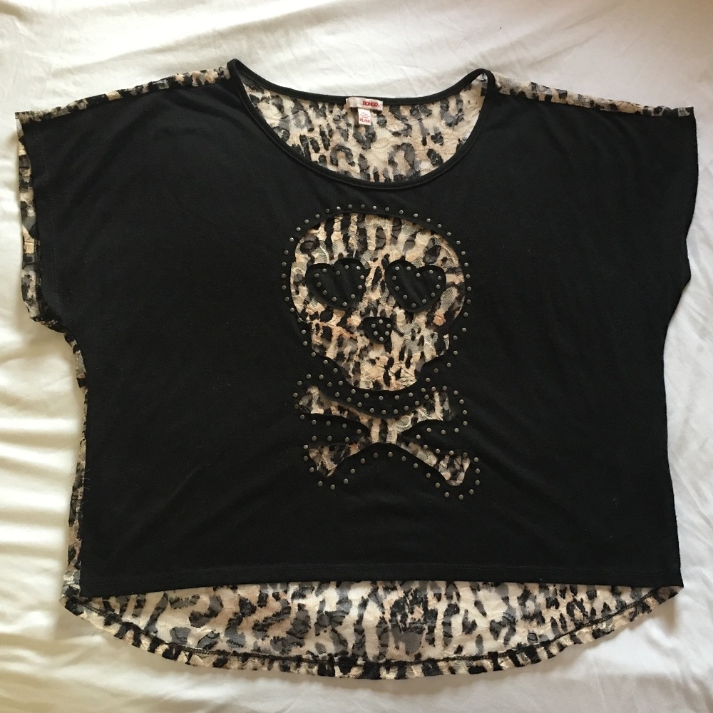 Cheetah Pattern Lace Black Shirt w/ Skull Cut Out
